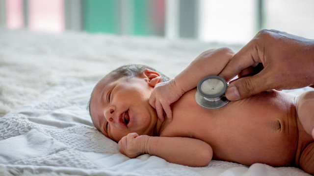 Nou-născut - cel mai tânăr pacient infectat cu coronavirus