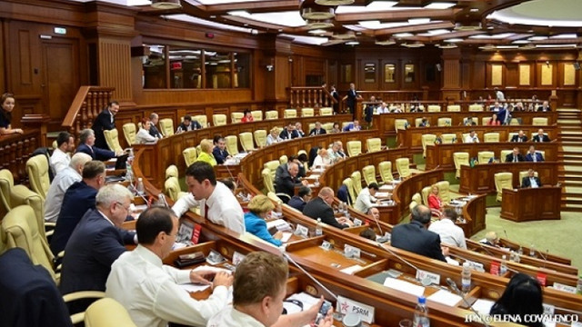 Deputații, despre proiectele prioritare din noua sesiune a Parlamentului


