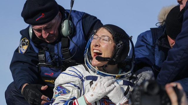 Astronautul Christina Koch a revenit pe Pământ după 328 de zile petrecute în spațiu