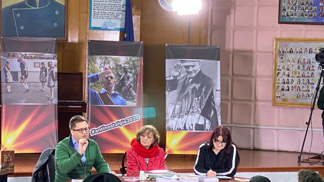 „AntiNostalgia - Privind spre viitor” cu Ana Blandiana și Mark Mazureanu - dezbateri despre trecutul sovietic și înlocuirea nostalgiei pentru comunism 