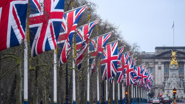 Marea Britanie nu va putea reveni la o viață normală mai devreme de șase luni, potrivit autorităților