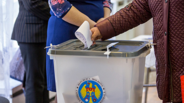 Urmărește LIVE prezența la vot la alegerile din circumscripția Hâncești. Câți cetățeni s-au prezentat până la această  oră