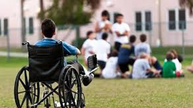 Cu ce probleme se confruntă persoanele cu dizabilități din R.Moldova