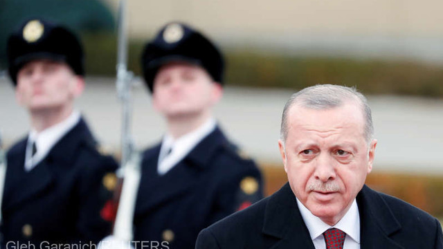 Turcia: Președintele Erdogan le interzice migranților să traverseze Marea Egee