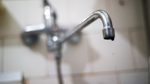 Consumatorii din strada V. Coroban din Capitală vor rămâne luni, 9 martie, fără apă la robinet

