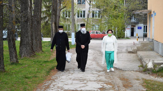 Sistemul sanitar din Edineț a primit 13.000 lei din partea Episcopiei de Bălți (Mitropolia Basarabiei, Patriarhia Română)