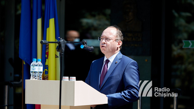 Ministrul de Externe al României, Bogdan Aurescu, a avut  întrevederi cu unii deputați și lideri ai partidelor de opoziție de la Chișinău