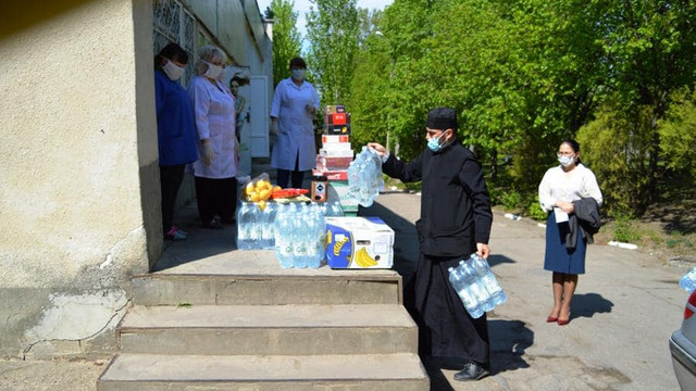 Societatea Femeilor Ortodoxe a Episcopiei de Bălți (Mitropolia Basarabiei, Patriarhia Română) a donat 16.000 de lei Spitalului de Psihiatrie din Bălți