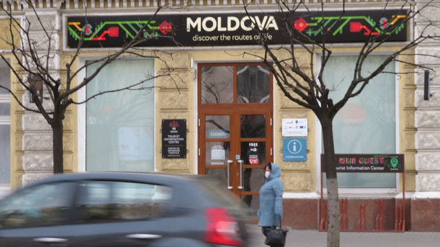 FOTO | Acum trei ani, autoritățile îndemnau populația să nu părăsească locuințele. R.Moldova a fost pusă la grea încercare