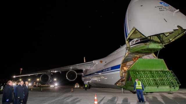 59 de tone de combustibil din R. Moldova pentru avionul „gratuit” pus la dispoziție de Rusia pentru a transporta echipamentele medicale din China. Compania care l-a oferit, scutită de plata impozitelor (ZDG)