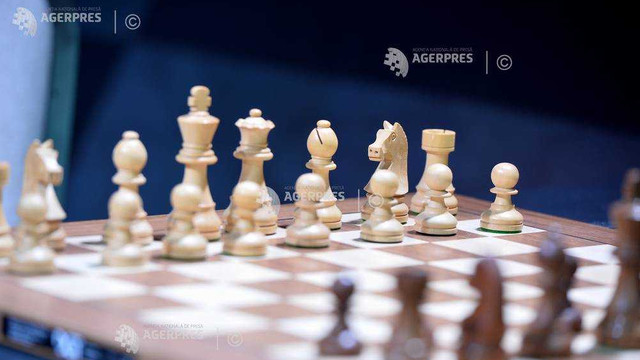 Șah online: Victorie strânsă a României în fața Italiei