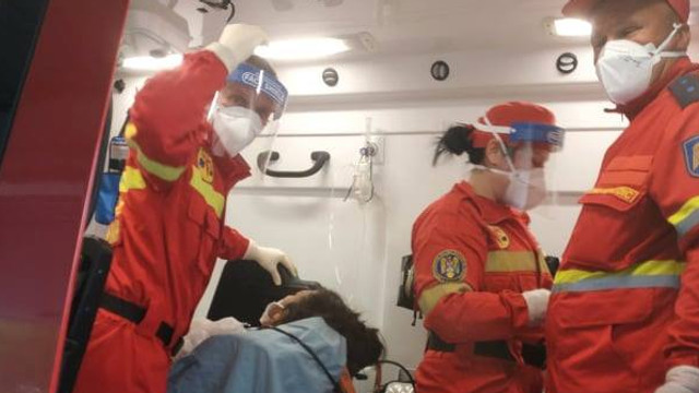  Un echipaj SMURD a transportat de la Cahul la Chișinău o femeie în vârstă de 68 de ani