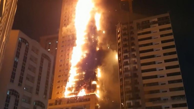 VIDEO | Un zgârie-nori din Emiratele Arabe Unite a fost cuprins de un incendiu devastator 