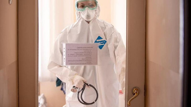 COVID-19 a luat viața a zece lucrători medicali în R.Moldova, alți 477 s-au vindecat 