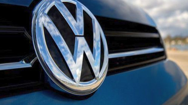 Volkswagen trebuie să plătească despăgubiri unui german care a cumpărat un microbuz diesel echipat cu software pentru mascarea emisiilor
