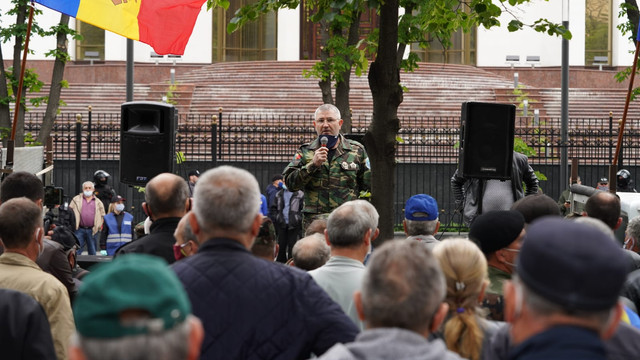 VIDEO | UPDATE: Un nou protest al veteranilor în centrul Capitalei. Manifestanții cer demisia lui Igor Dodon
