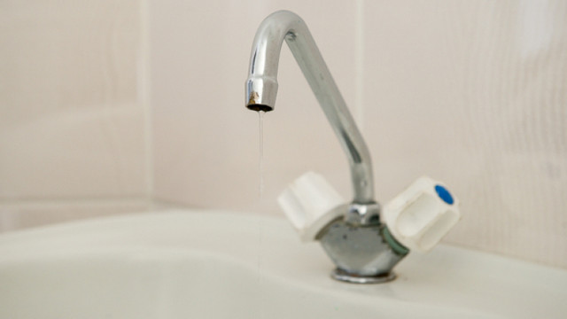Fără apă la robinet pentru consumatorii de pe mai multe străzi din Capitală
 