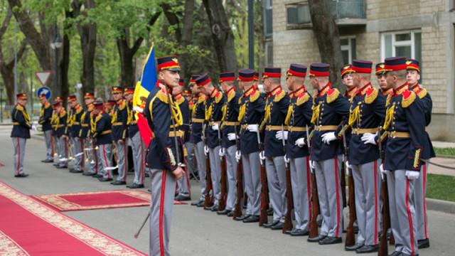 Militarii care vor participa la parada din Piața Roșie au fost detașați la Moscova