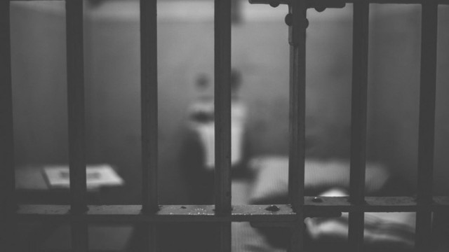 Amnistia sau grațierea unor deținuți pentru reducerea răspândirii COVID-19 în închisori: Ombudsmanul recomandă, Ministerul Justiției consideră inoportună soluția (bzlaw.md)
