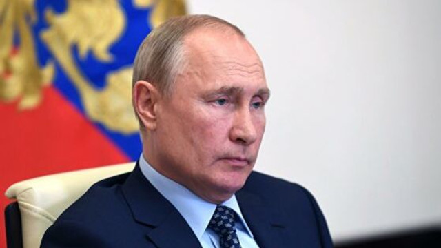 Putin și-ar fi făcut un birou identic cu cel de la Moscova într-o stațiune la Marea Neagră pentru a da impresia la TV că e în Capitală

