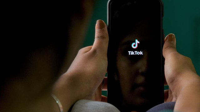 SUA ar putea interzice TikTok. Secretarul de stat american avertizează utilizatorii că-și oferă datele Partidului Comunist chinez