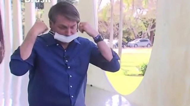 VIDEO | Confirmat cu COVID, Jair Bolsonaro și-a dat masca jos în fața jurnaliștilor. Reacția presei
