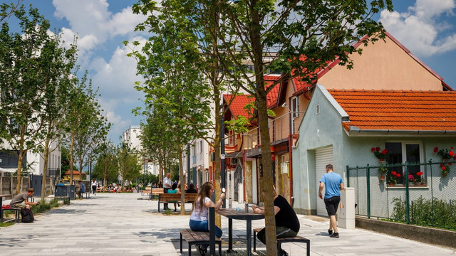 GALERIE FOTO | Ce facilități are prima stradă smart din România, care a fost finalizată la Cluj-Napoca