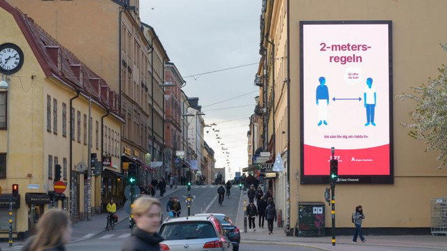 Șeful cercetătorilor OMS susține că strategia imunizării colective, fără un vaccin, este 