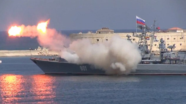 Rusia desfășoară un amplu exercițiu naval în Marea Neagră, cu participarea a peste 20 de nave de luptă
