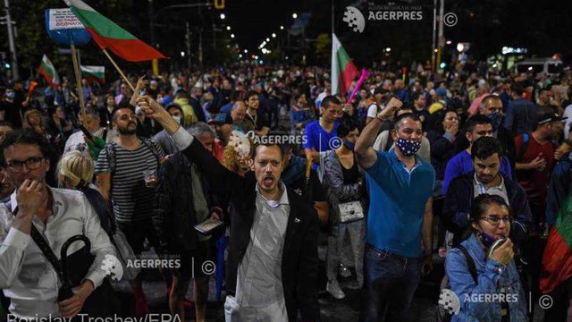 Bulgaria: Protestatarii instalează noi baricade în Sofia