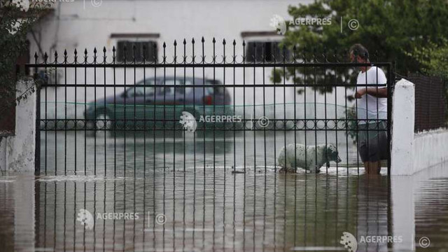 Grecia: Cinci persoane decedate în urma inundațiilor de pe insula Evia 