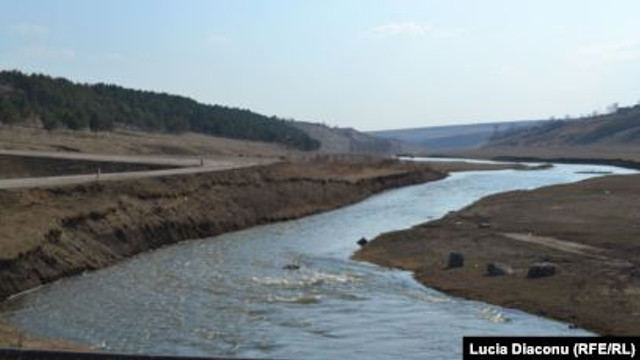 Studiu | În localitățile din R. Moldova, în special în cele din nord și sud, calitatea apei este proastă