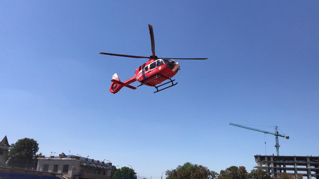FOTO | O NOUĂ intervenție aero-medicală SMURD Iași în R.Moldova. Un pacient a fost transportat de la Ocnița la Chișinău