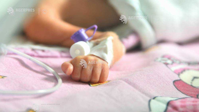Un bebeluș de 4 luni, cea mai fragedă victimă de COVID-19 din Portugalia