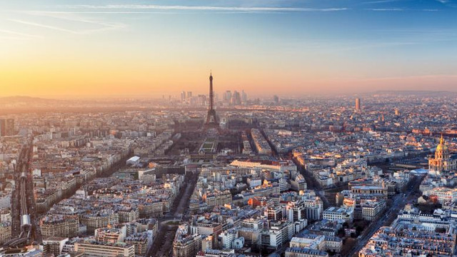 Purtarea măștii devine obligatorie în tot Parisul, pe fondul creșterii numărului de cazuri COVID-19