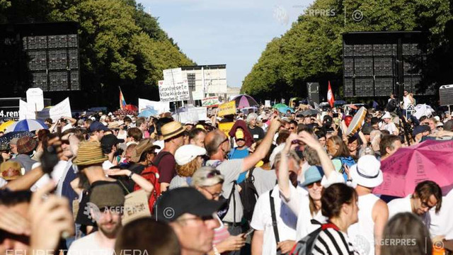 Germania: Un tribunal regional permite desfășurarea de proteste la Berlin împotriva restricțiilor privind coronavirusul