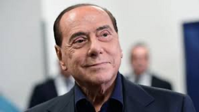 Fosul premier italian Silvio Berlusconi, recent testat pozitiv cu COVID-19, a fost spitalizat joi seară