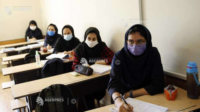 Școlile din Iran s-au redeschis pe fondul temerilor privind răspândirea COVID-19