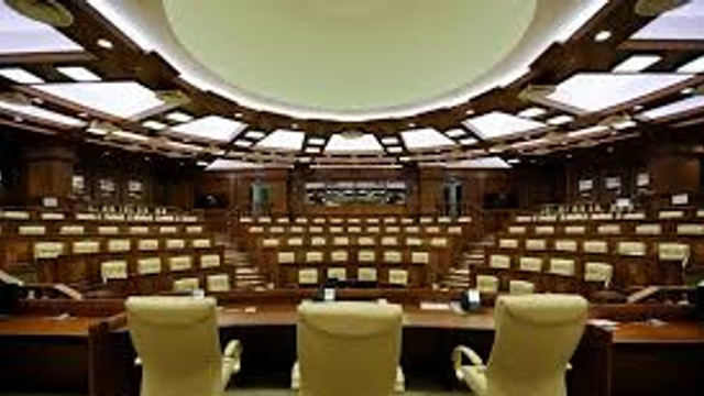 Parlamentul s-a întrunit în prima ședință plenară din sesiunea de toamnă, la care participă 95 de deputați. Ce subiecte figurează pe agendă