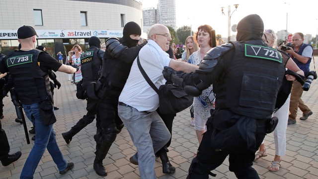 Poliția bielorusă a arestat, duminică, 774 de persoane, la demonstrațiile care au avut loc în toată țara