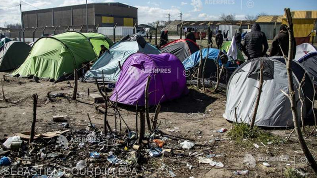 Importantă tabără de migranți din Calais, evacuată de forțele de ordine franceze