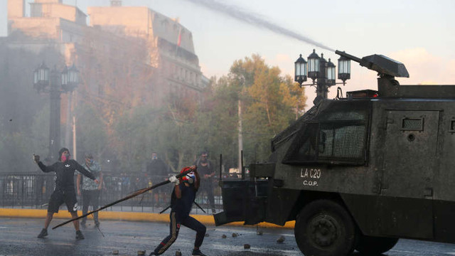 Chile: O persoană grav rănită în cursul unei manifestații împotriva inegalităților