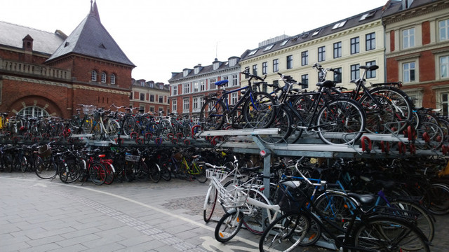 Criza care a învățat Danemarca să devină o țară verde: „Dintr-odată, nu mai mergea nicio mașină, pentru că nu mai aveam benzină”