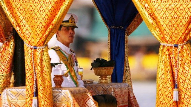Germania îi cere regelui Thailandei să se întoarcă acasă