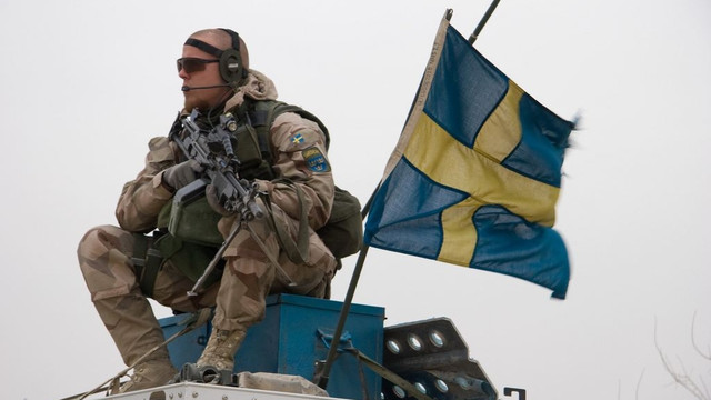 În contextul tensiunilor în creștere cu Rusia, Guvernul Suediei propune o creștere cu 40% a cheltuielilor pentru apărare
