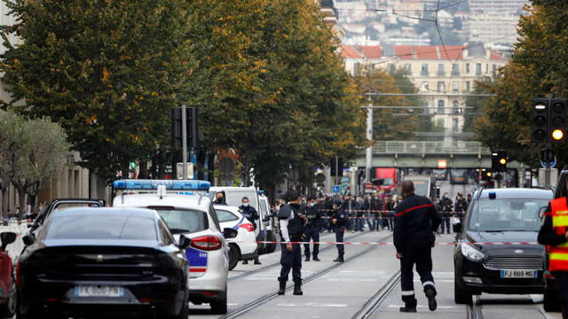 Franța: Atac cu cuțitul la Nisa, soldat cu un mort și mai mulți răniți; autorul a fost reținut (presă)