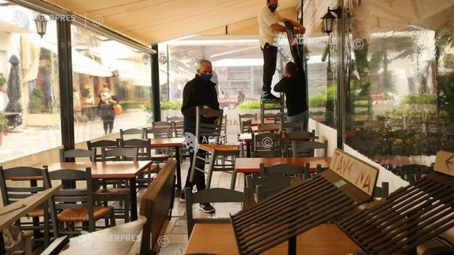 Grecia închide restaurantele, barurile, cinematografele și muzeele din zonele cele mai populate