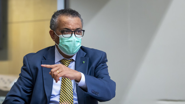 Directorul OMS a ieșit din carantină și s-a întors la lucru. De ce nu-și face Tedros Ghebreyesus test COVID