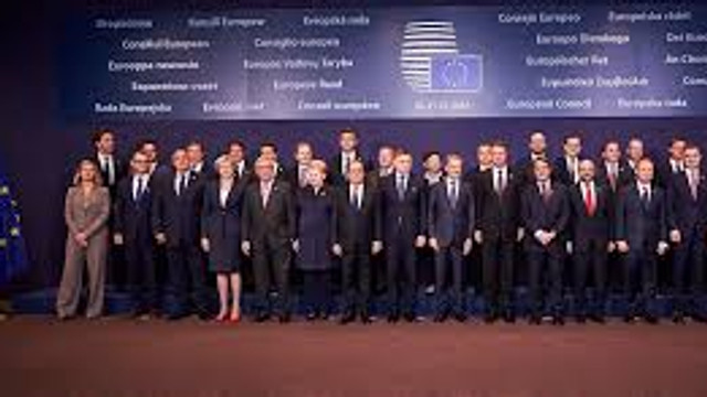 Liderii UE urmează să discute, la summitul de joi, căile de rezolvare a crizei create de Ungaria și Polonia, care au blocat adoptarea  fondului de redresare în plină pandemie