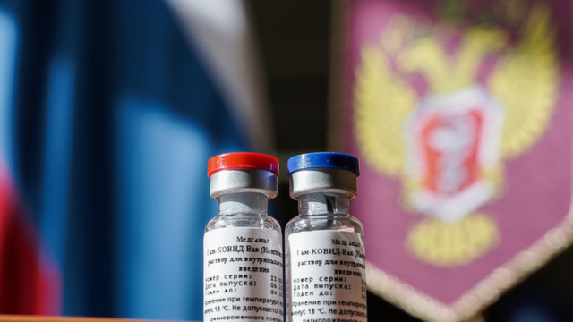 Comisia Europeană avertizează Ungaria asupra utilizării vaccinului anticoronavirus produs de Rusia